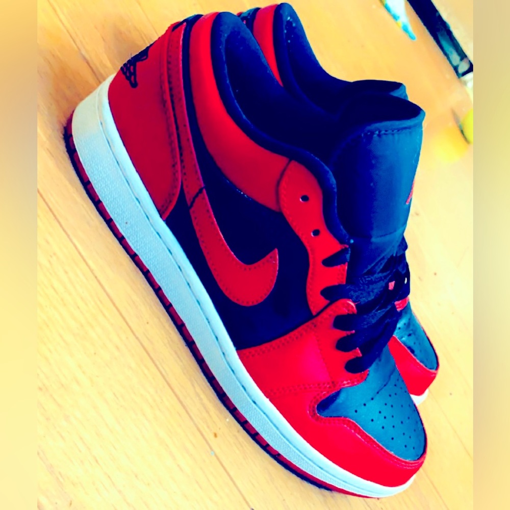 Air Jordan 1 size 9 Men
